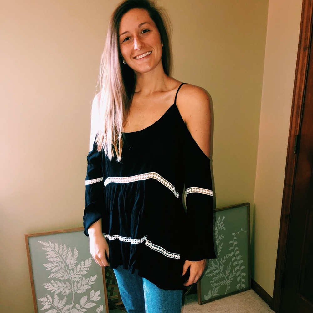 Off shoulder top!